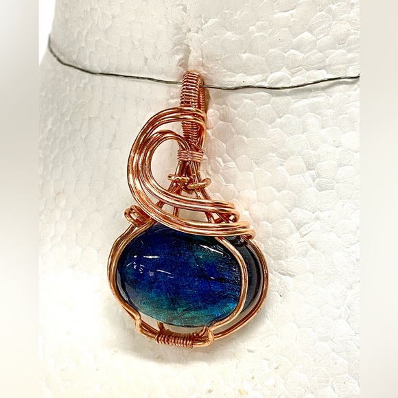 HANDMADE Faux Labradorite Resin Art Hand Wrapped Bare Copper Statement Pendant - Picture 4 of 8